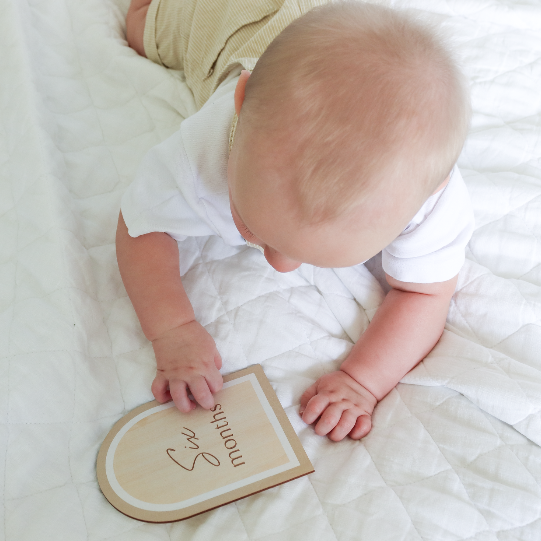 Mocha Wooden Milestone Cards & Birth Plaque