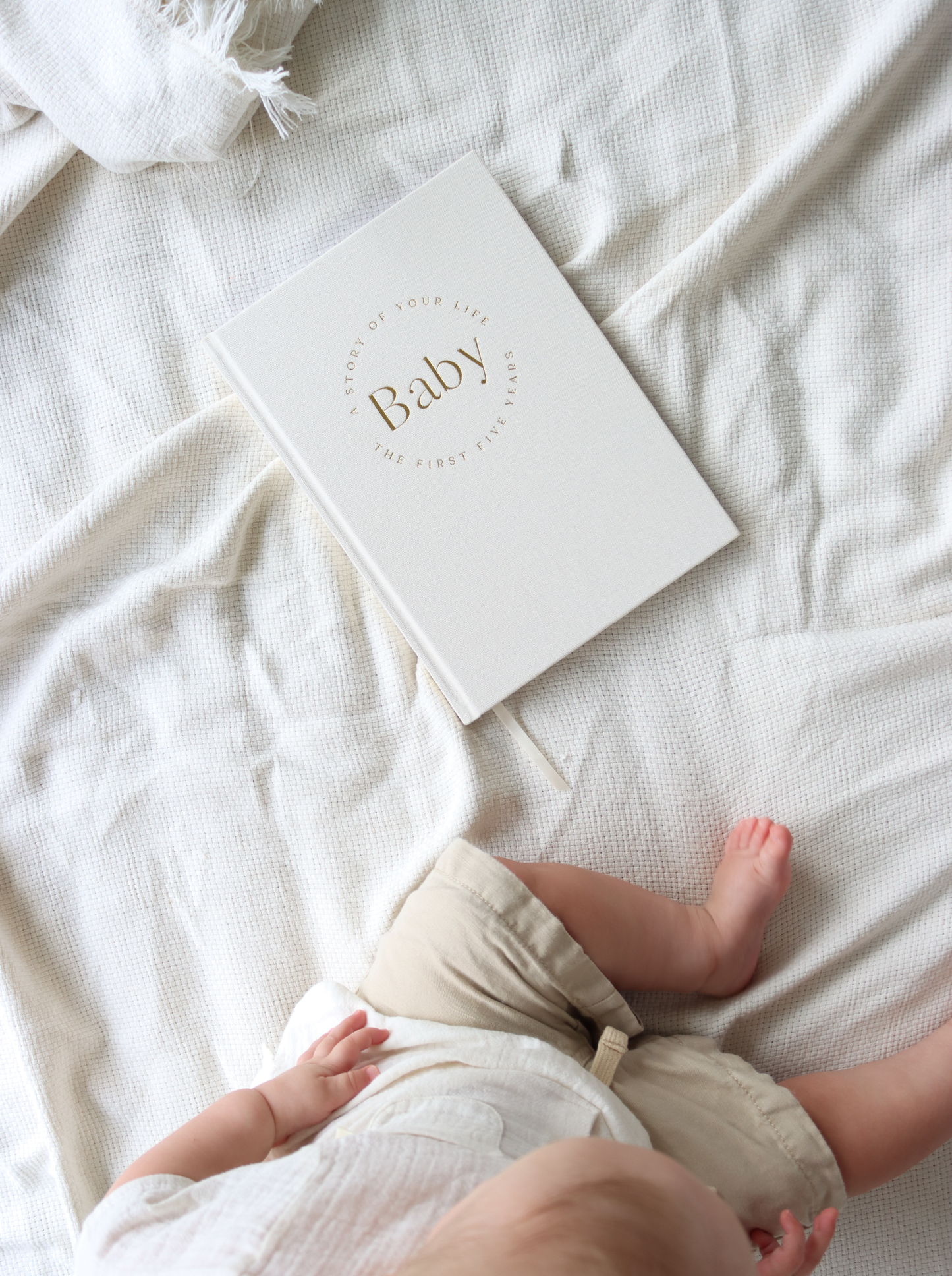 Baby Memory Book - Pregnancy to 5 Years - Classic White